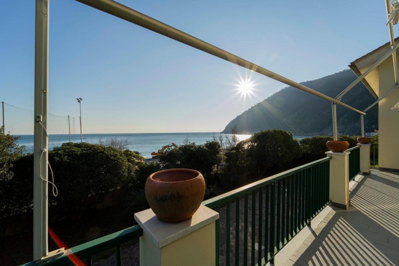 111 - Casa La Secca Vista Mare, 100Metri Dalla Spiaggia E Mare 莫内利亚 外观 照片