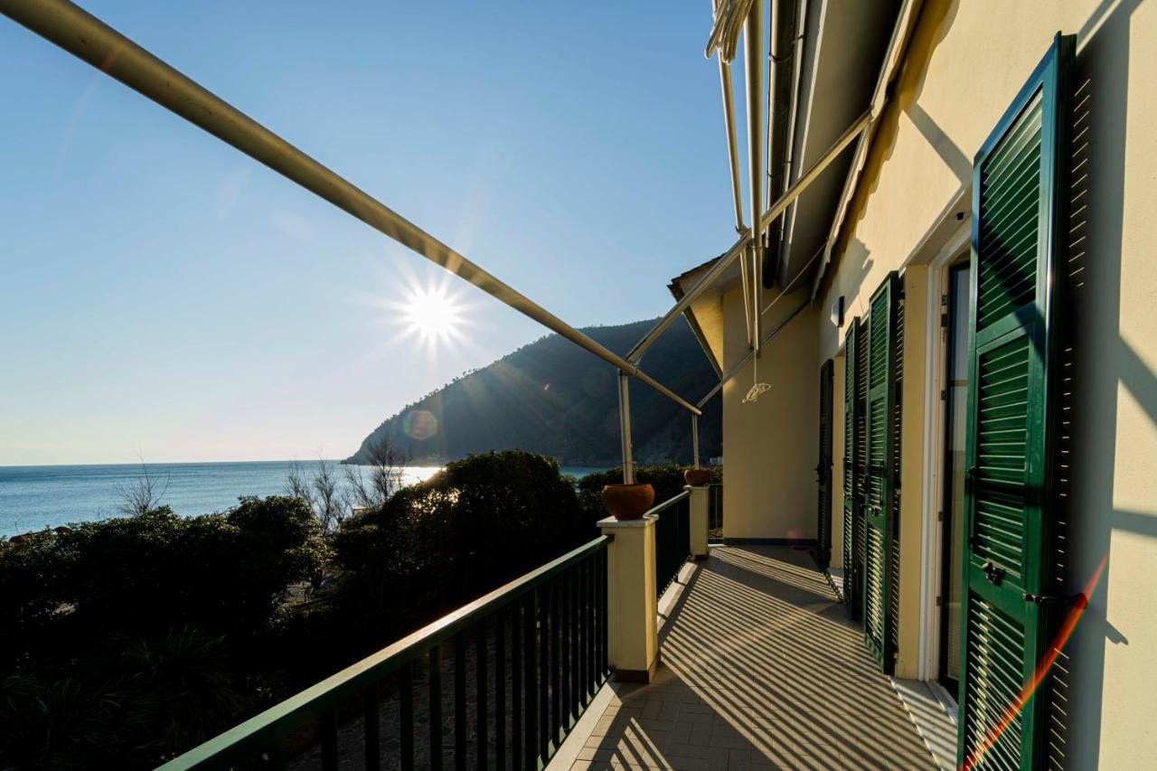 111 - Casa La Secca Vista Mare, 100Metri Dalla Spiaggia E Mare 莫内利亚 外观 照片